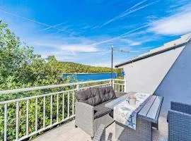Apartman Roza 2 by Villas Guide