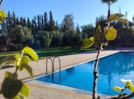 Chamali House Peaceful Nature Farm Stay Ferme Zarraba, hotel a El Rhechat