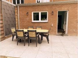 Chambre dans habitat partagé chez Séverine, хотел в Нивел