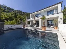 Luxury Villa Lucija by aneo travel