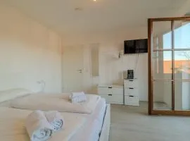 Chrysantihof - Apartment 389 mit POOL & SAUNA