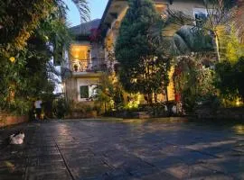 Hide Out Lake Villa Uganda