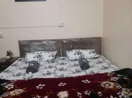 Kashi dham Homestay-Near to Temple and ghats