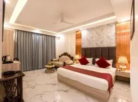 Hotel Airport Red Plaza - Near IGI Airport Delhi Free Airport Drop