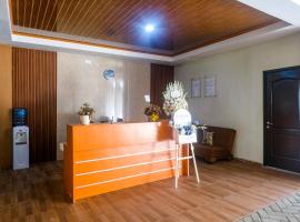 RedDoorz near Malang Creative Center, готель у місті Blimbing