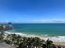 Palm Beach Hotel Phu Yen - Kite surfing spot in winter
