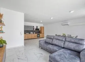 New Family-Friendly & Spacious Apartment by SF Homes