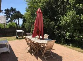 25 Ambiance cosy et jardin arboré