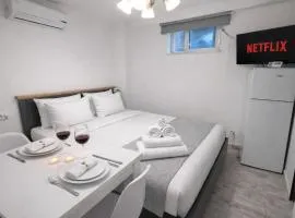 Chic Urban Studio - City Center - stay different