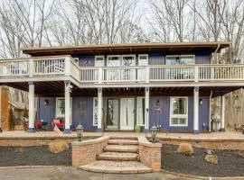 Family Home with Lake of the Woods Community Perks!