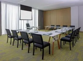 Staybridge Suites Dubai Business Bay by IHG