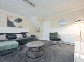 2BR Sleeps 6 with Parking Near Linlithgow Palace, hotel a Linlithgow