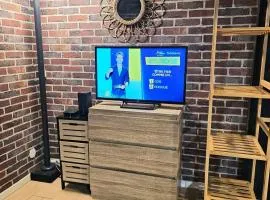 Duplex 15 min from train station, Montluon historic center