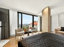 Arbor Hotel - Signature Collection