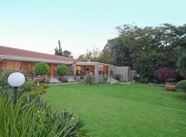 Oaklands inn and Conference Centre, hotel in Johannesburg