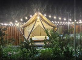 Cay Sao Beach Glamping – hotel w Duong Dong
