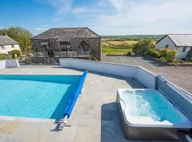 3 Bed in Marhamchurch oc-d34751