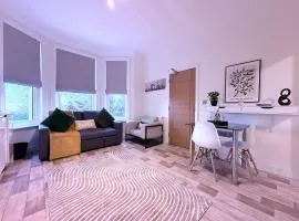Eastbourne Modern, Two Beds, Close To City Centre And Seafront