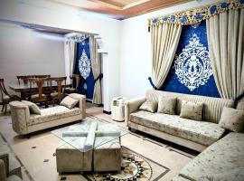 A Home Away from Home, Furnished Portion in Mirpur، فندق في Nathe