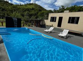 Suites Clarinda, hotel v destinaci Capitólio