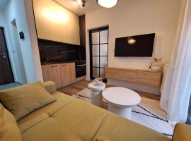 Urban Cube Apartment - Tuzla City Center, hotel din Tuzla