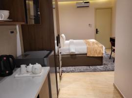 Vievely Suites and Apartments, hotel Ikejában