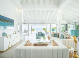 La Perla Bianca - 1 BR Beachfront Luxury Villa offering utmost privacy, hotel di Les Terres Basses