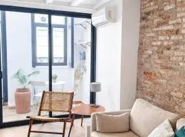 Elegant City Center Loft