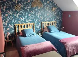 chambre 2 lits d'une personne