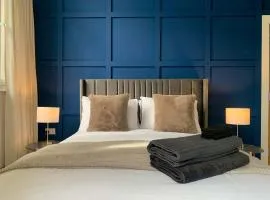 Long Stay Town Centre Deluxe King Apartment