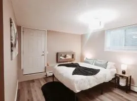 Sage on the Bow - Central Spacious Condo