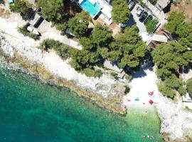 Villa Rosea, hotel a Slatine