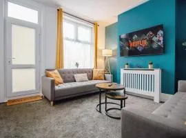 Blue Horizon City Escape | Free Parking | 14PPL