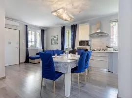 GuestHost - Relax & Fun Home between sea & city