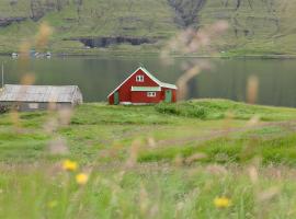 Summer house by the sea, hotel en Svínáir