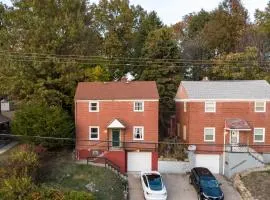 Quiet Pittsburgh 3BR | Parking, AC + Pets