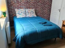 T3 entier confortable Centre historique de Montluçon Gare à 10 min à pied 6 personnes