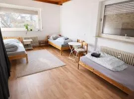 Land Lord Apartments 3-4 Sleeping Rooms near Frankfurt am Main