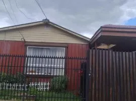 Hospedaje con tinaja para descanso y relajo