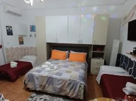 la casetta di ciacione piazza del plebiscito