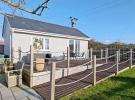 Slipper Pond Cabin - Emsworth