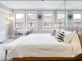 Cozy Condo for 2: Pool & Beach in Palm Beach