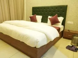 Hotel Amaltas Nayagaon Near Petrol Pump