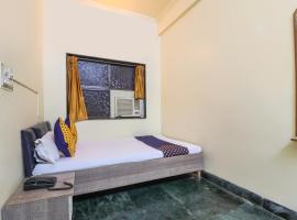 Collection O Aaradhna Lodge, hotel sa Alandi