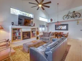 Game Room and Patios Home 2 Mi to Dtwn Flagstaff