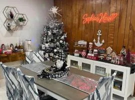 Monthly Discounts 10 min Beach Pet friendly