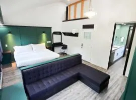 Copper Rose Retreat - Mountain B&B