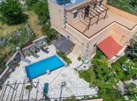 Stone-Built Traditional Villa with Pool in Sfakia