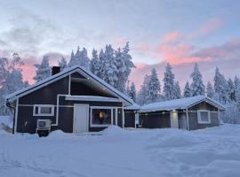 Aurora Haven- Järvenrantamökki, oma sauna ja rauha, Hotel in Vanttauskoski
