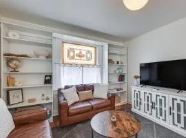 Walk to Everything! Historic Billings Home with Deck